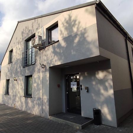 Obiekt Noclegowy Ocelot Pruszków Buitenkant foto